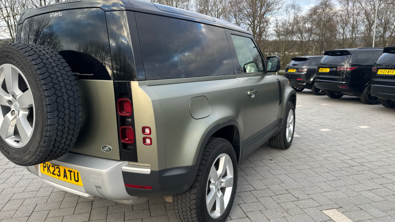Land Rover Defender 3.0 D250 HSE 90 3dr Auto Diesel Estate